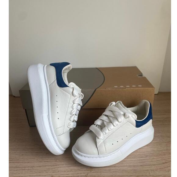 RARE Alexander McQueen Molly Kids Wht/ Paris Blue Leather Sneaker - SZ 28/ 11 C - Picture 3 of 15